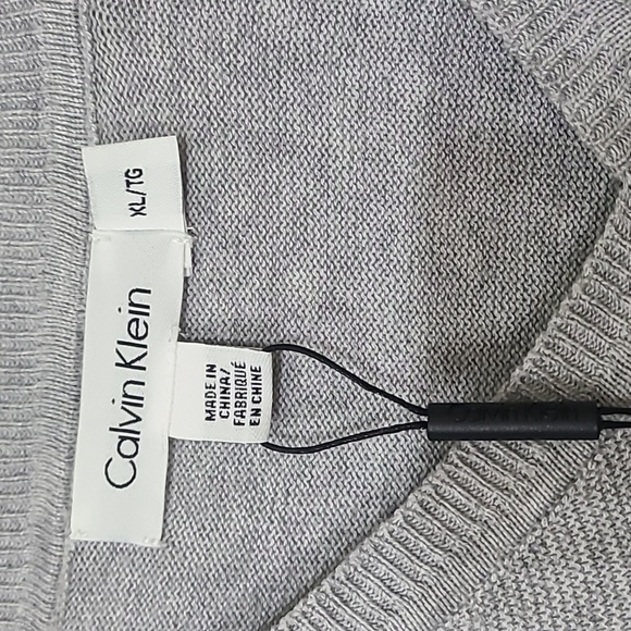 * NWT Calvin Klein sweater - Picture 4 of 6